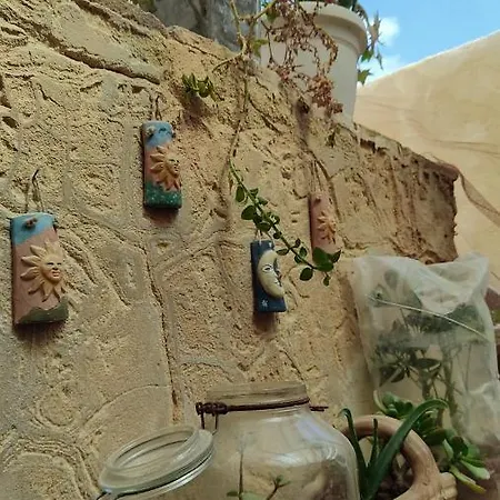 בית אירוח Amelie House מרסאלה