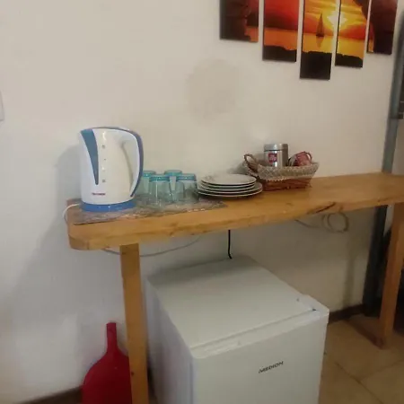 Amelie House בית אירוח *